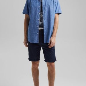 Gray uniqlo button down shirt